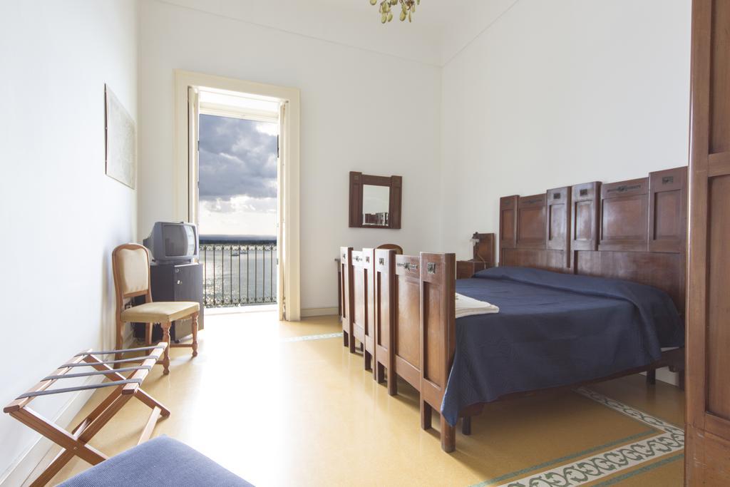 Ortigia Camere Con Vista Da Giulio B&B Syracuse Exterior foto