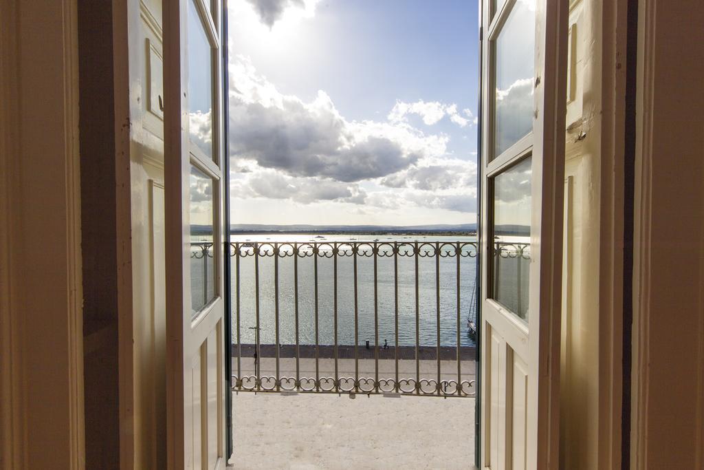 Ortigia Camere Con Vista Da Giulio B&B Syracuse Exterior foto